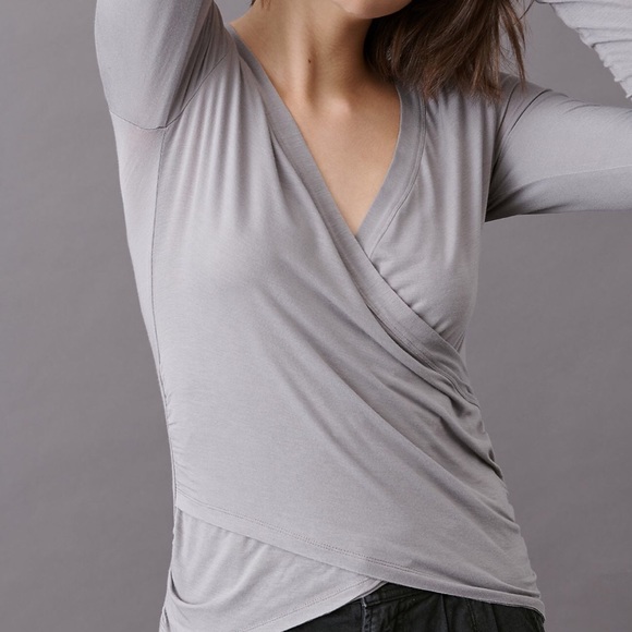 ANTHROPOLOGIE Ally Ruched Top - Picture 3 of 4